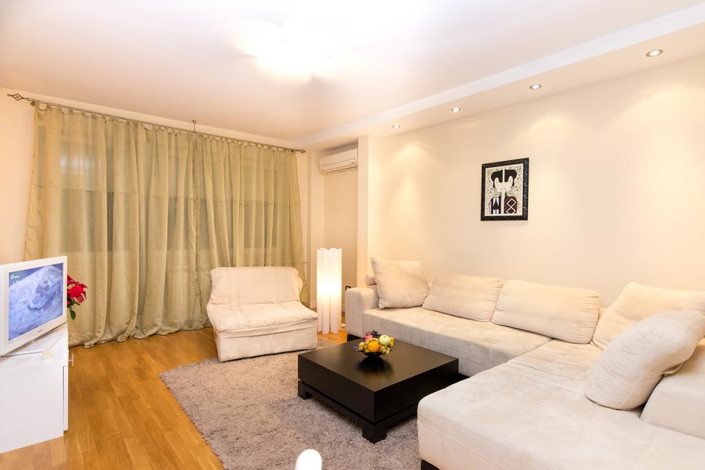 Slavija Square Apartments Belgrade Room photo